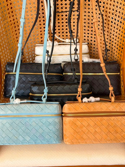 BOTTEGA VENETA vanity