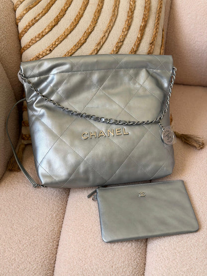Chanel 22 small 32 CM