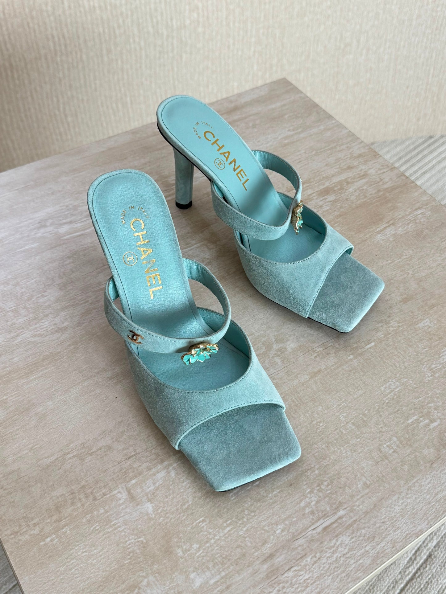 CHANEL