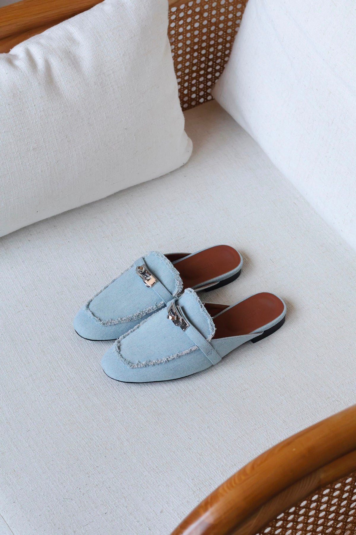 Hermès Oz loafers featuring