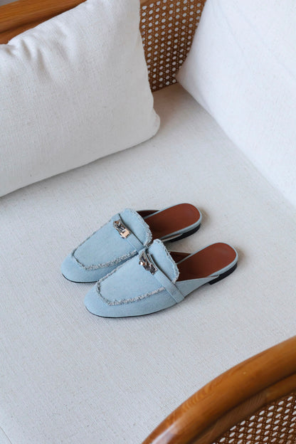 Hermès Oz loafers featuring