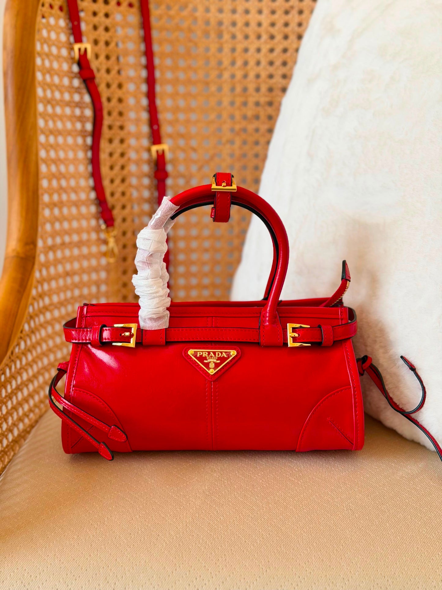 Prada tote 23