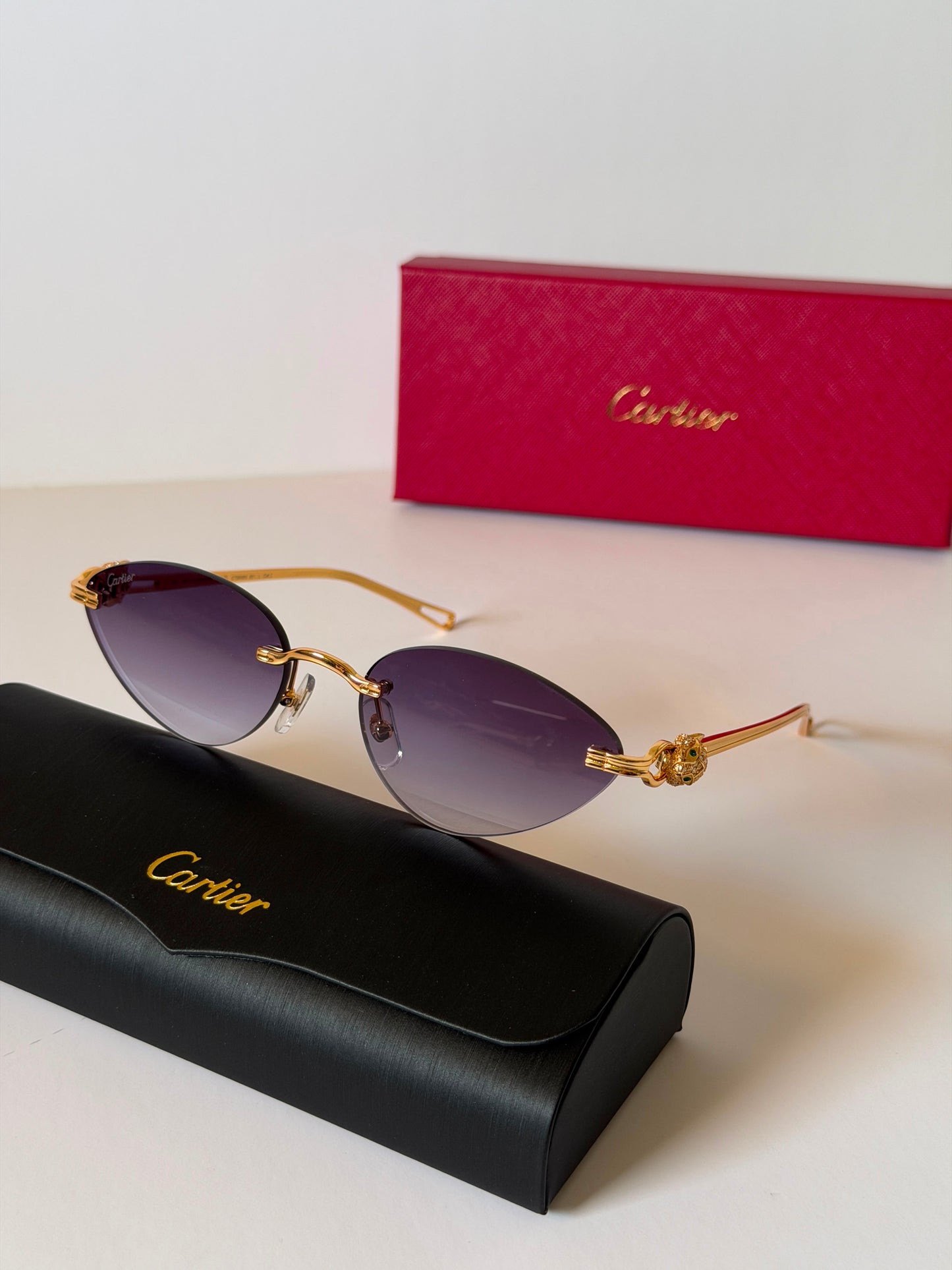panthère de cartier oval sunglasses