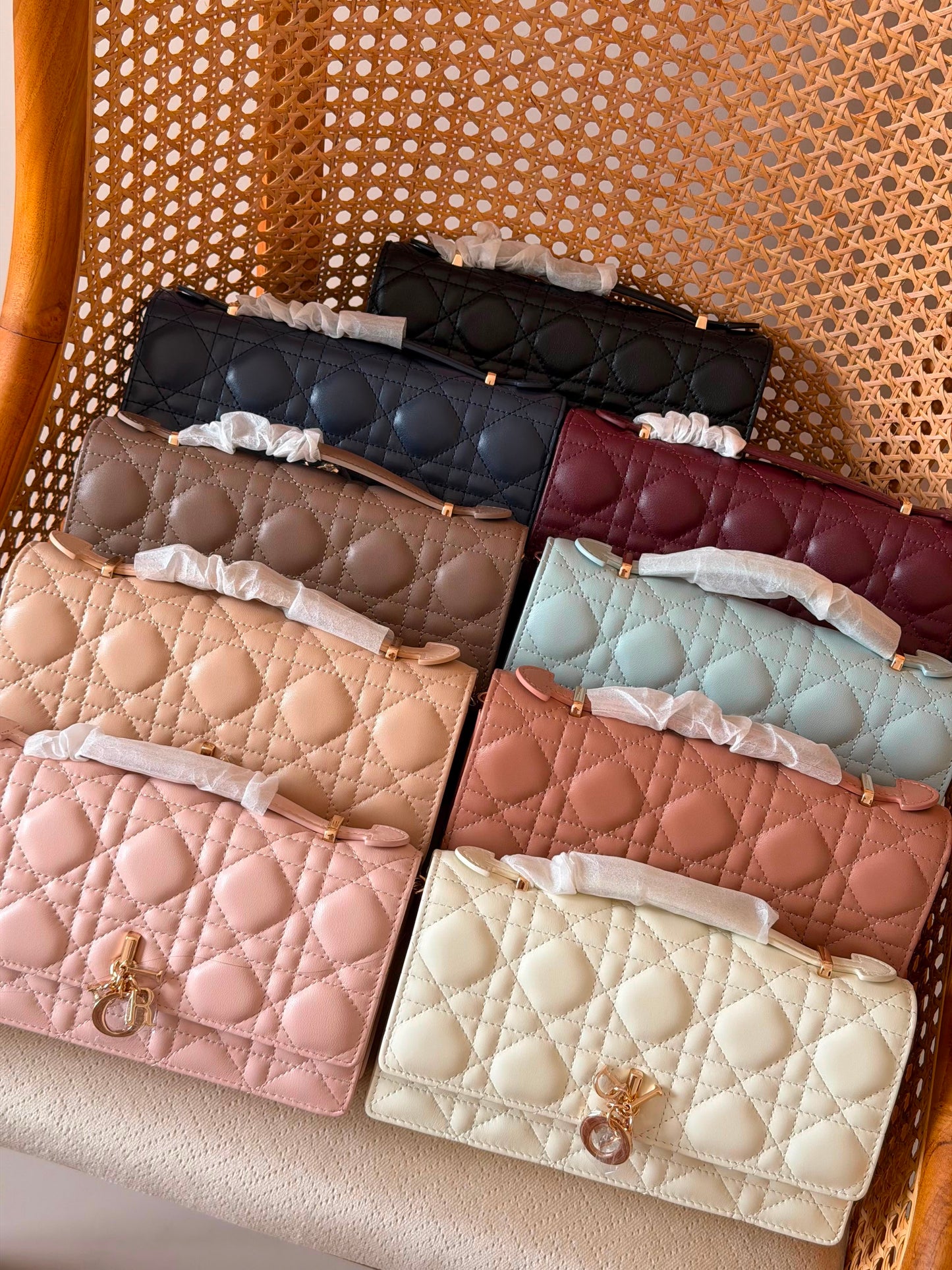 Miss DIOR lamp skin