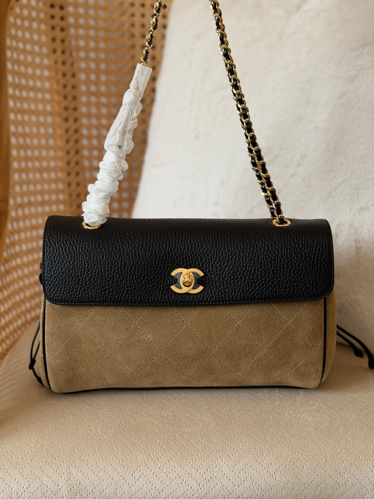 Chanel flap shoulder bags 25 CM