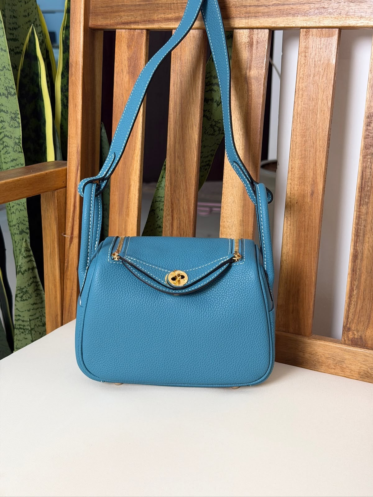 Hermès Mini Lindy bag