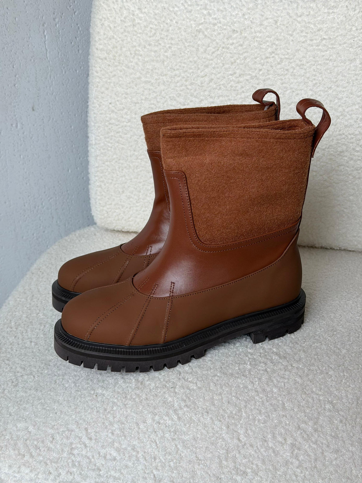 luxury Loro Piana Regent Cashmere and Leather Ankle Boots