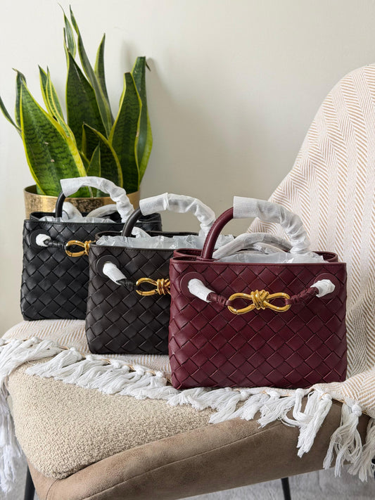 New collection BOTTEGA 20 CM
