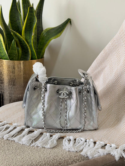 Chanel 25 Hobo Bag 22CM