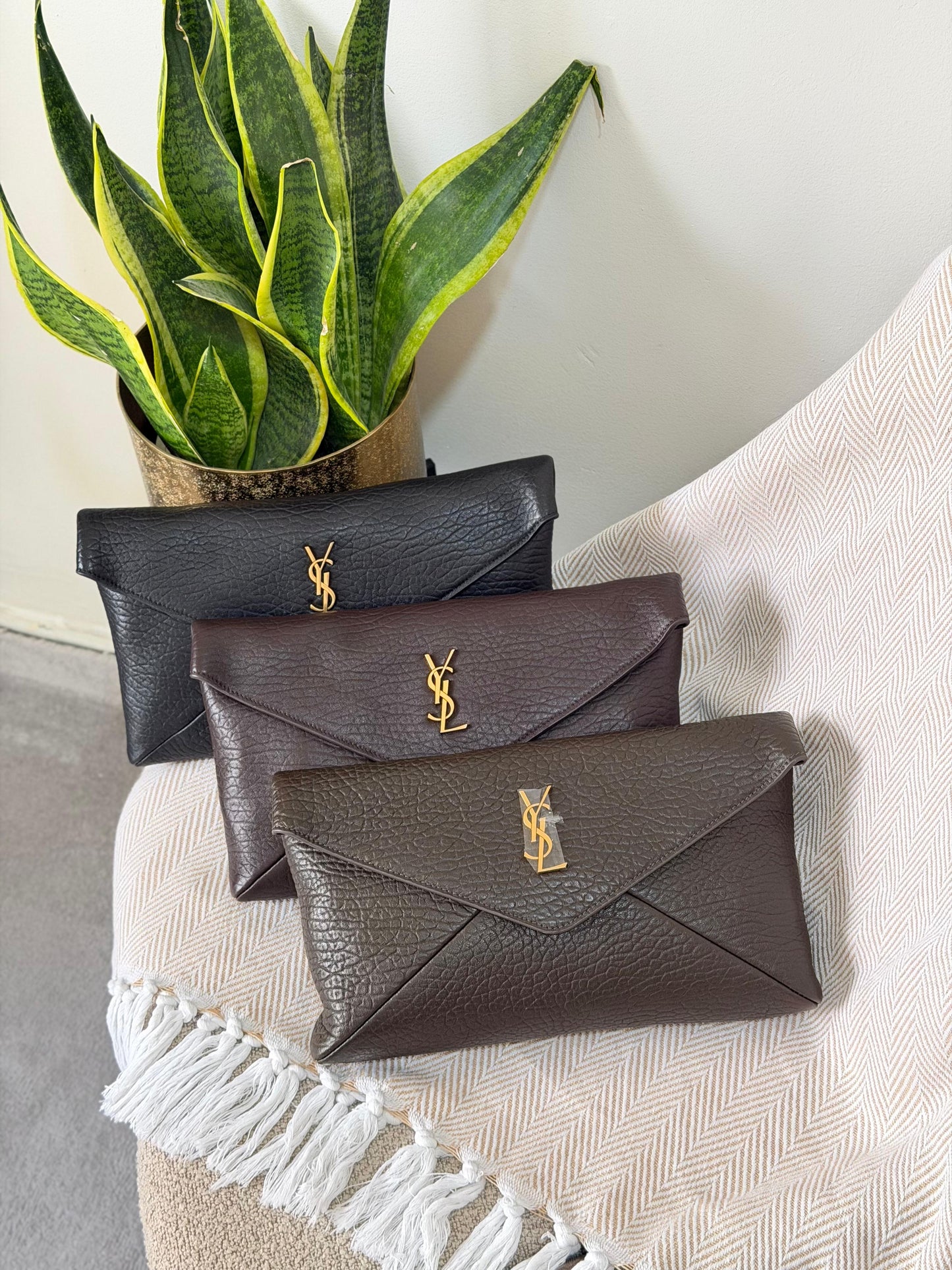 Saint Laurent Cassandre