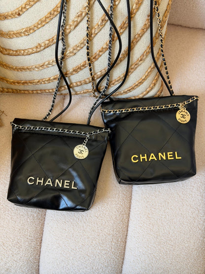 Chanel 22 mini size  18 CM