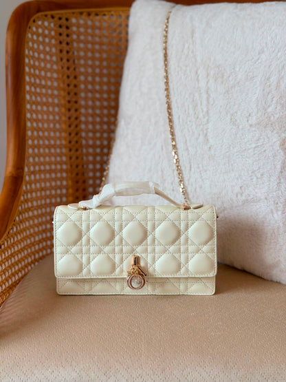 Miss DIOR lamp skin