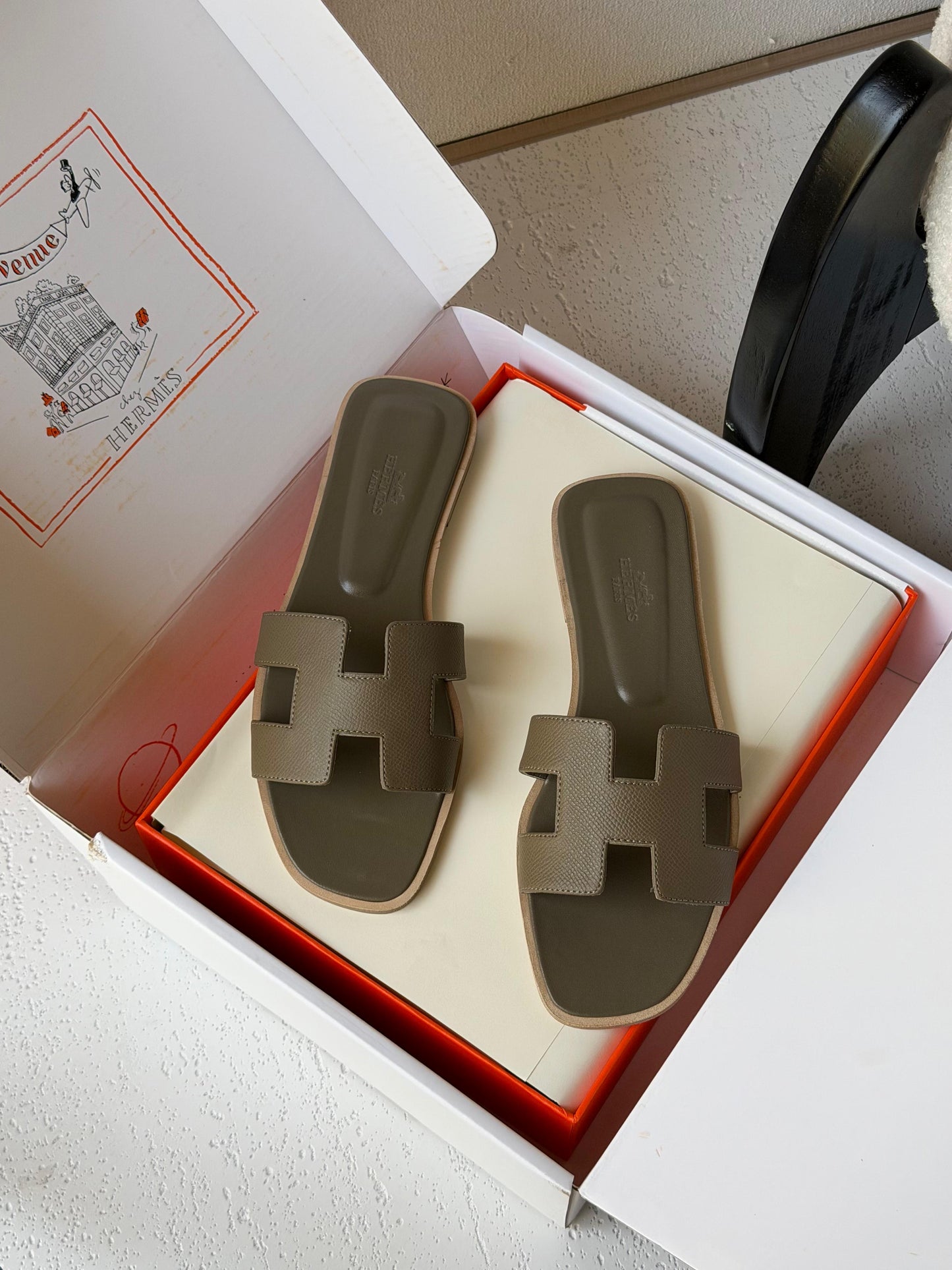 HERMES oran sandal