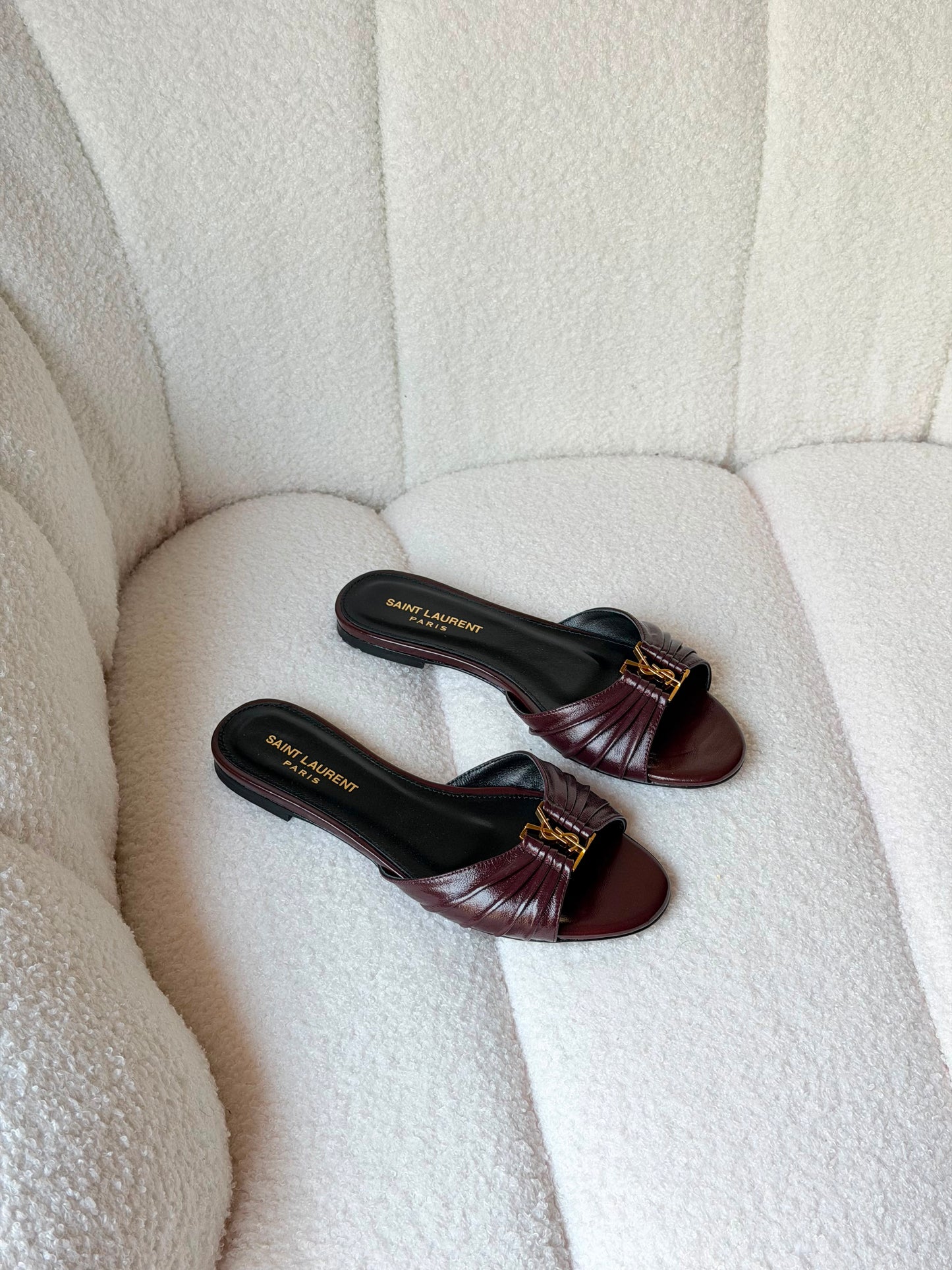 SAINT LAURENT