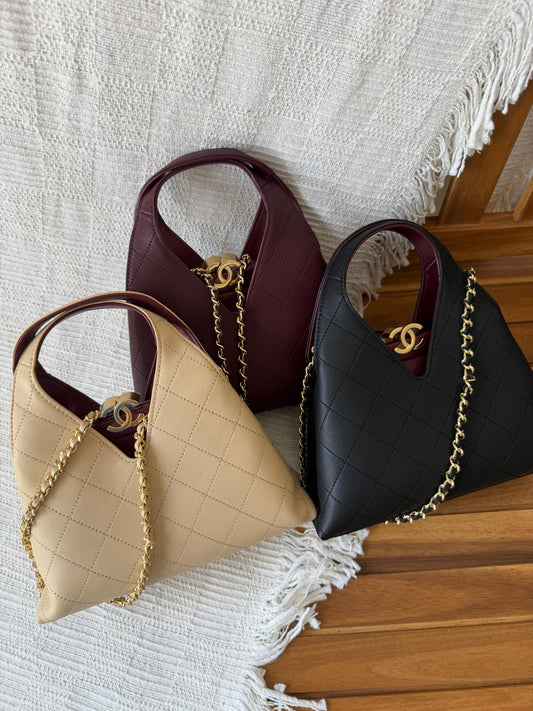 Chanel mini tote 👜