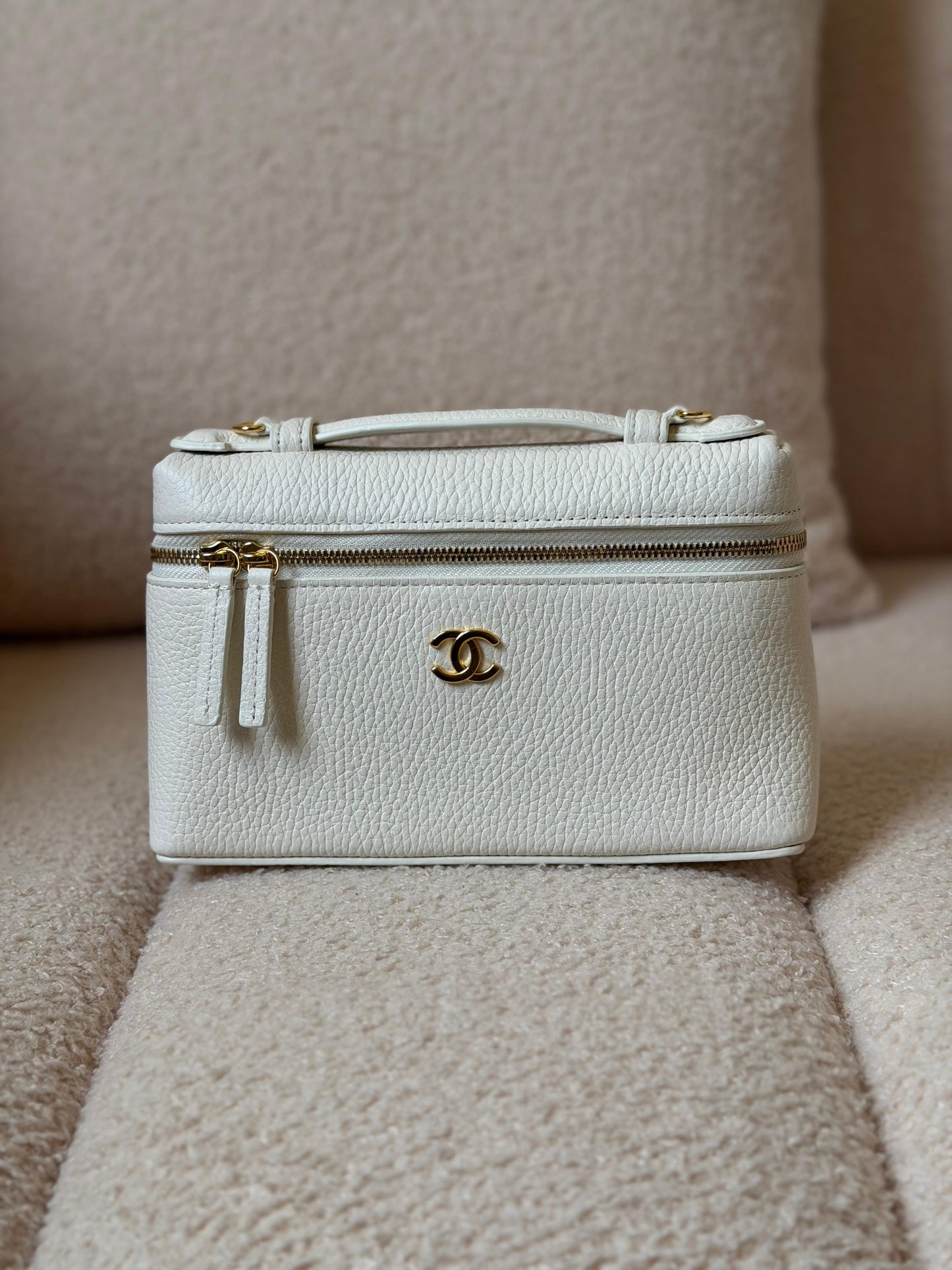Chanel vanity