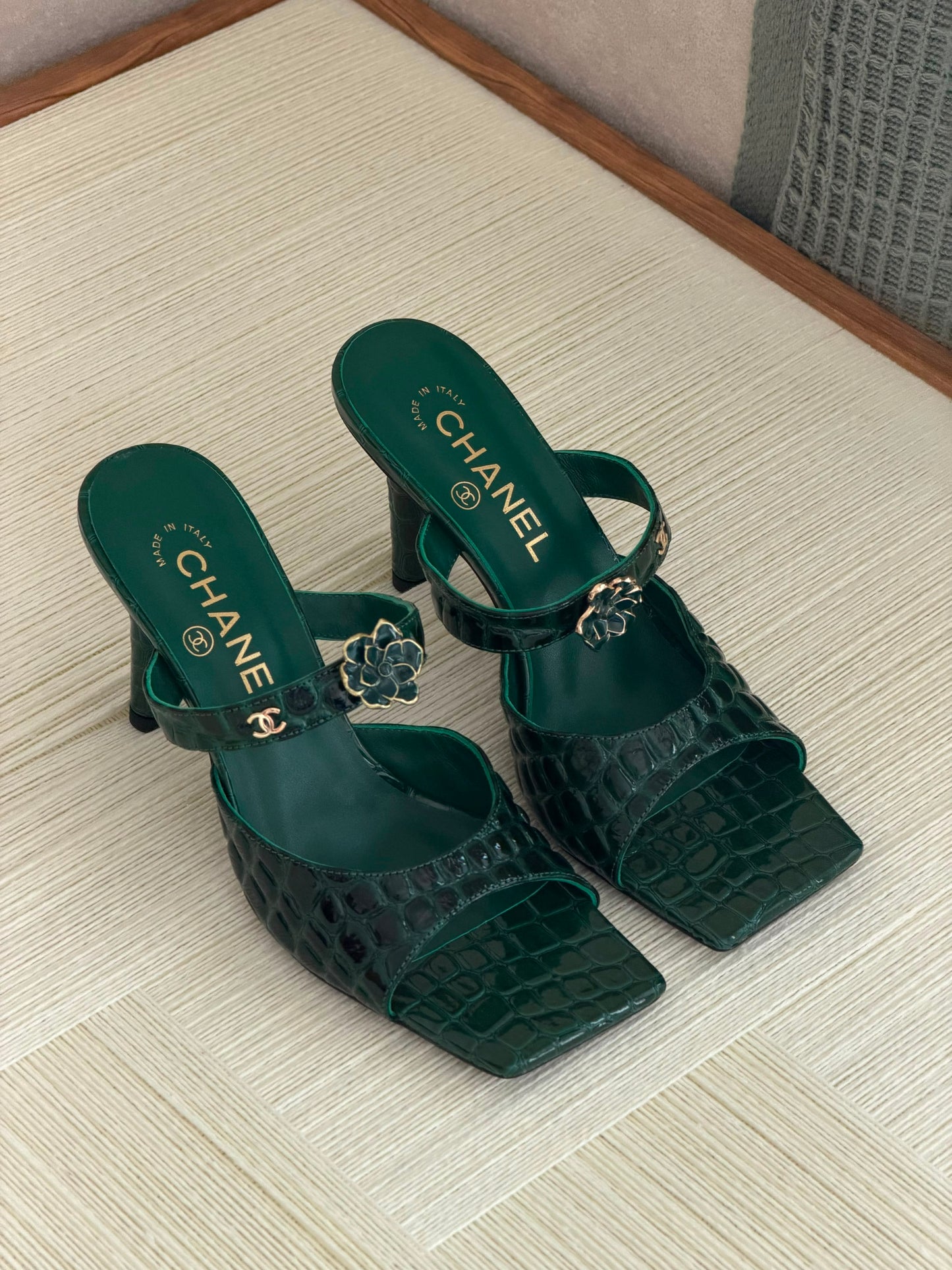 CHANEL