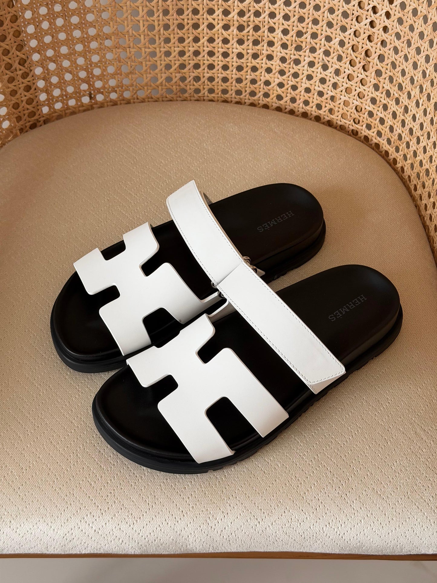 Hermès Chypre sandals