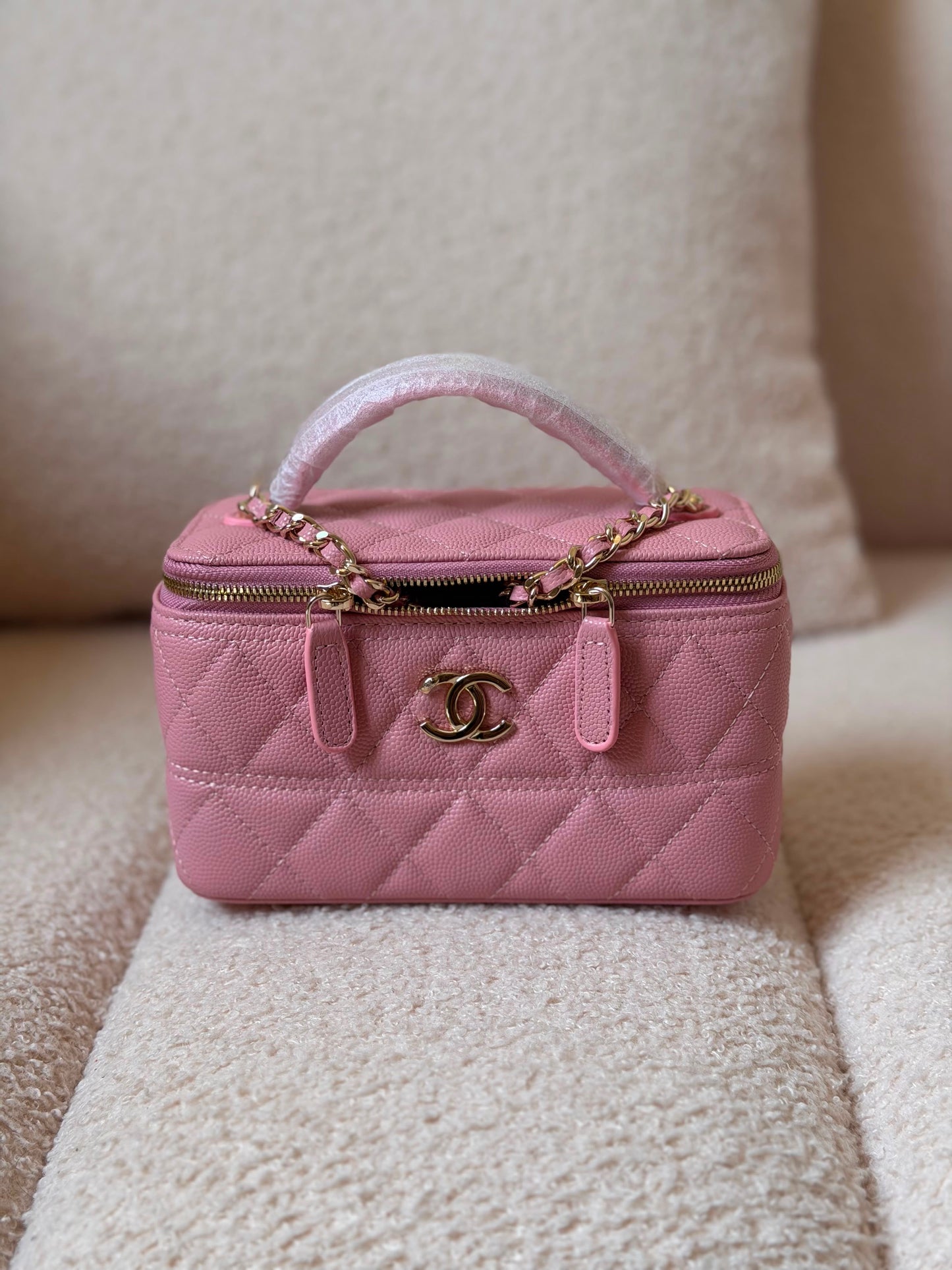Chanel makeup 💄 bag 16 CM