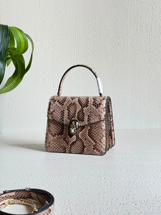 BVLGARI Serpenti Forever handbag 19 CM snake 🐍