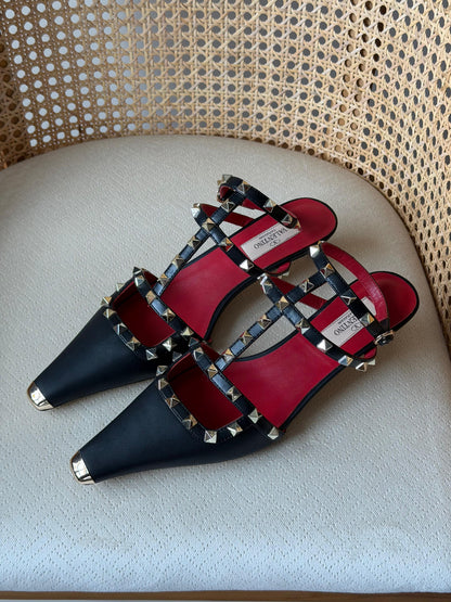 Valentino Garavani Rockstud Court Shoes in Kid Leather 40mm