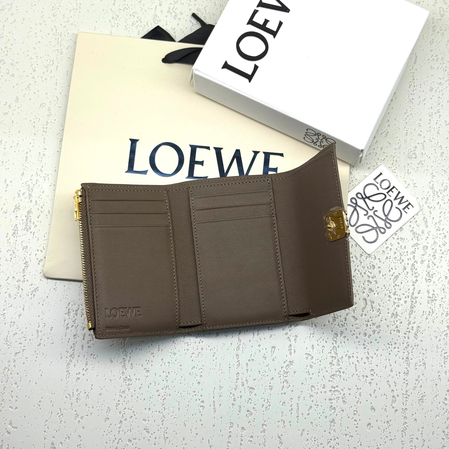 LOEWE Small Vertical Wallet