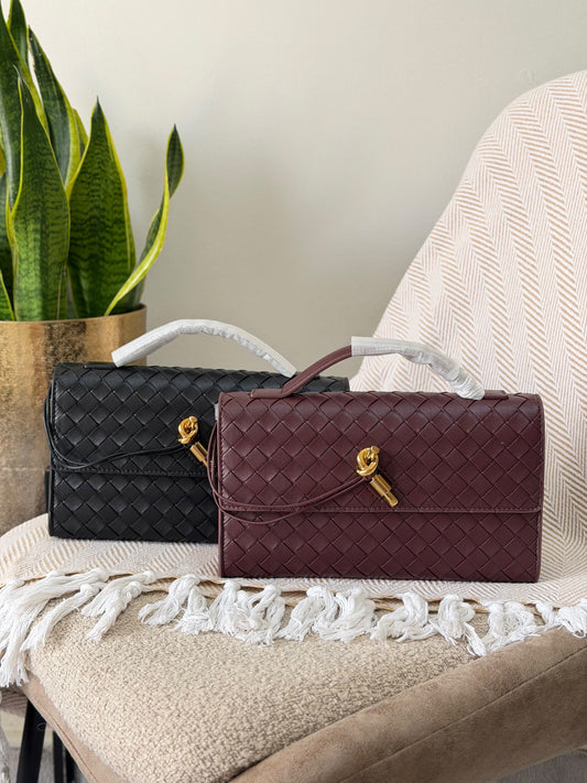 Bottega Veneta Andiamo clutch 24 CM