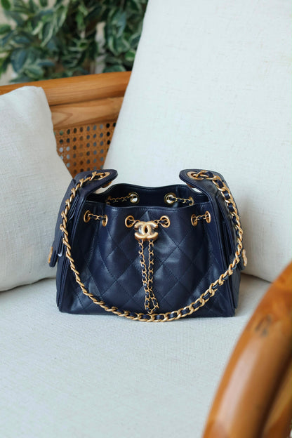CHANEL 25 mini HOBO VIP quality