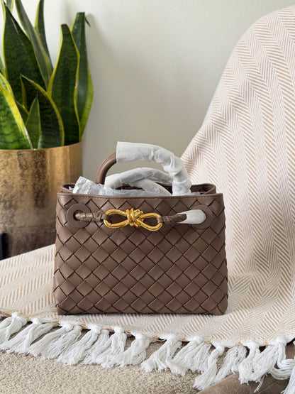 New collection BOTTEGA 20 CM