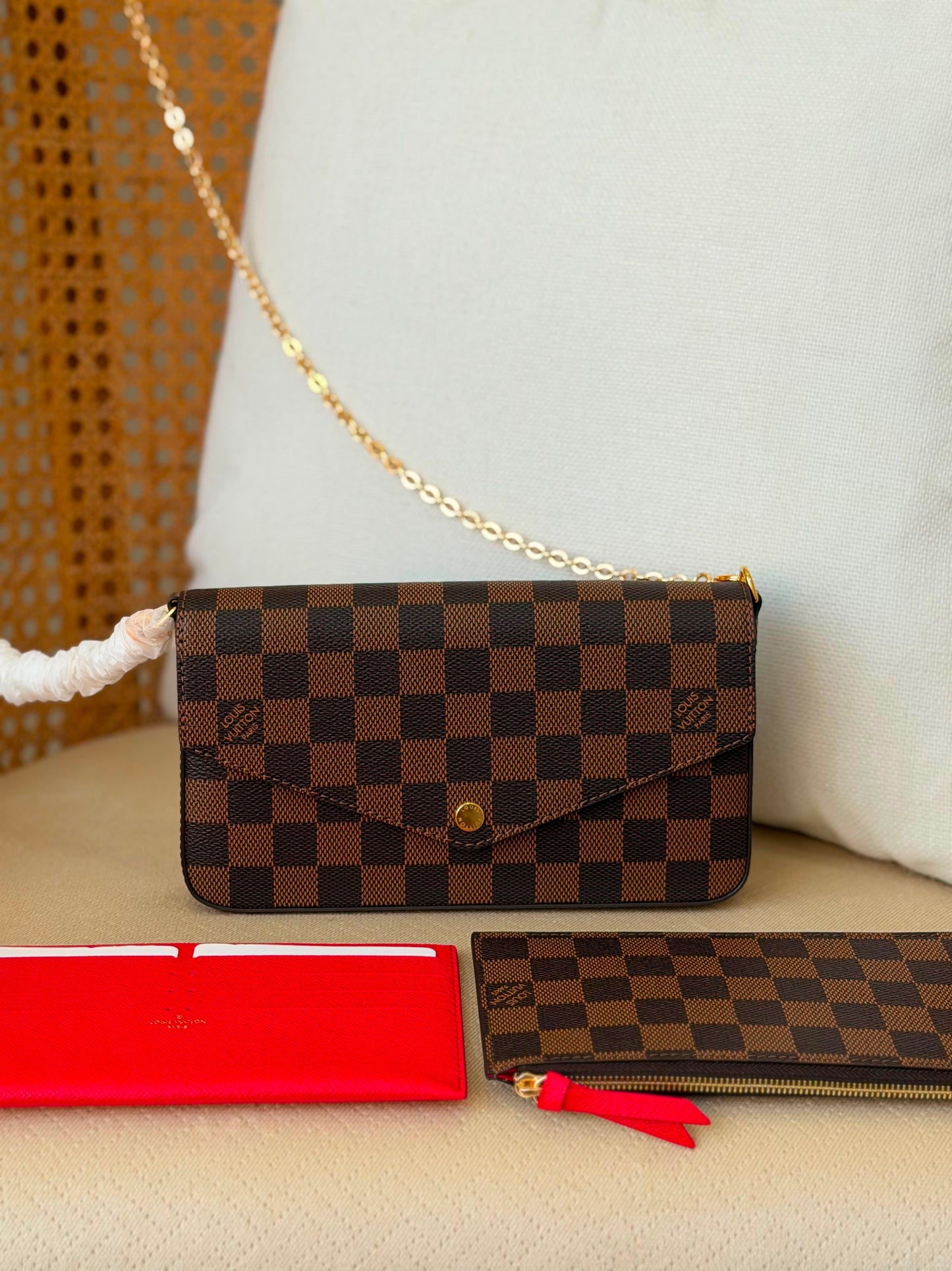 New collection LV clutch