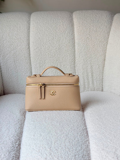 calfskin Chanel vanity case top handle 19 CM