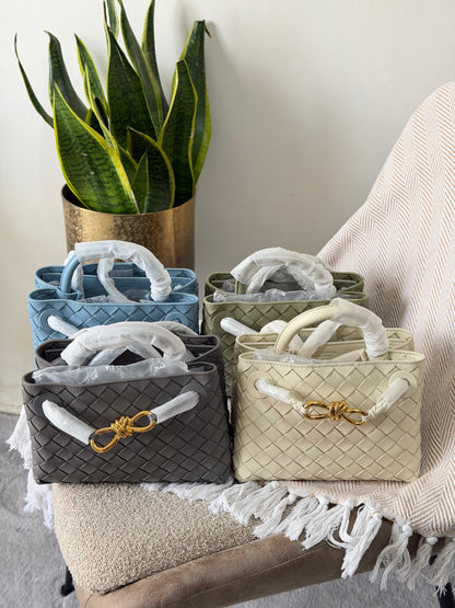 New collection BOTTEGA 20 CM
