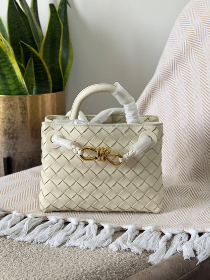 New collection BOTTEGA 20 CM